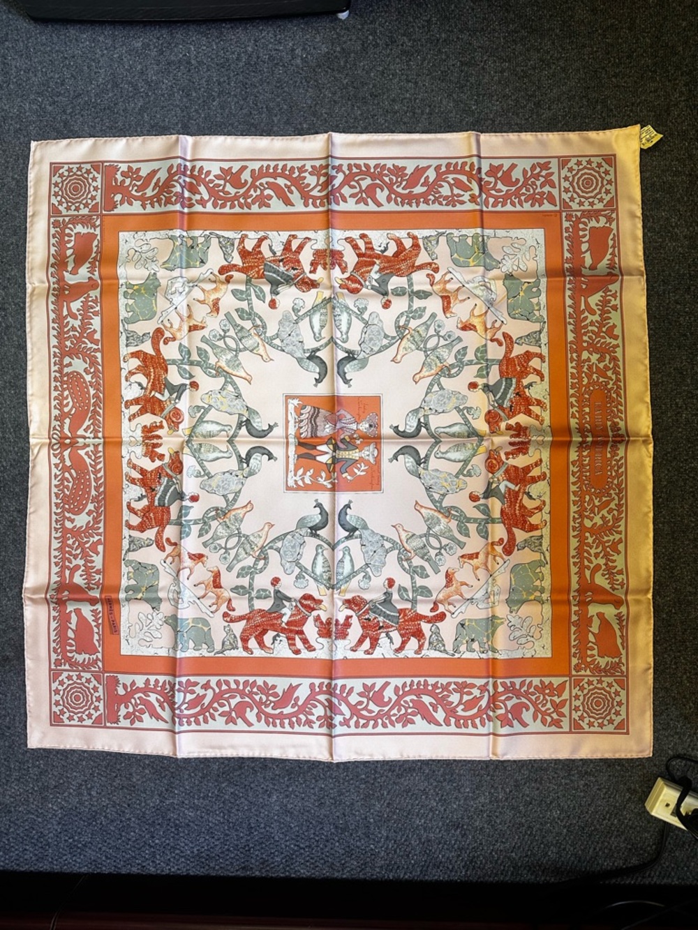 Hermès Paris Silk 90 cm Early America Scarf 1981 Brand new
